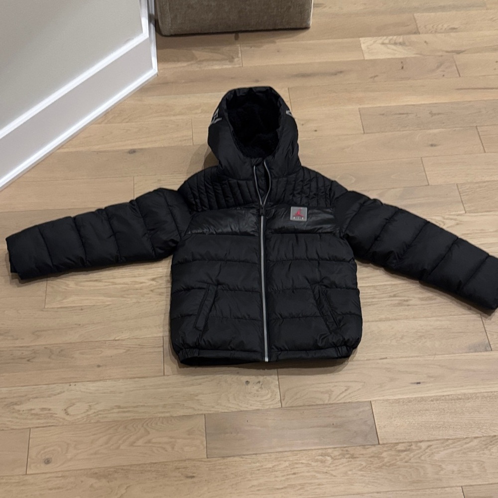 Kids Black Air Jordan Puffer Jacket size L